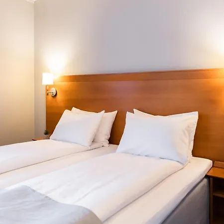 Hotel Froken Skjolds Lyngengarden 3*