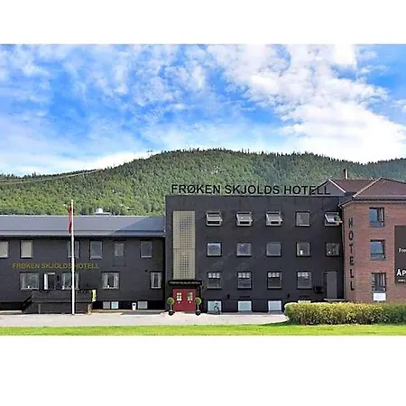 Hotel Froken Skjolds Lyngengarden 3*